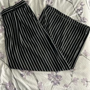 Black and White striped, Wide leg pant by Tronjori, size XL